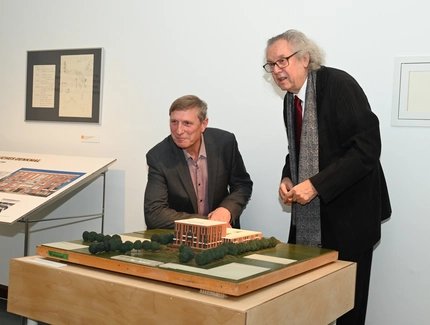 Dr. Oleg Peters & Prof. Wolf R. Eisentraut