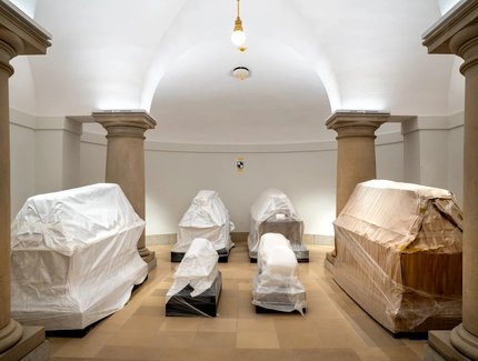 Särge in der Hohenzollerngruft