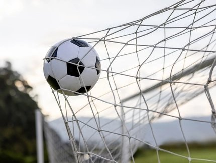 Fußball im Tor
