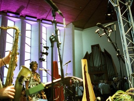Die Musikerin Sera Kalo / XJAZZ x Durchlüften