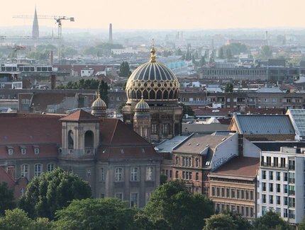 Blick auf die Neue Synagoge Berlin