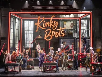 kinky-boots-the-musical-foto-03