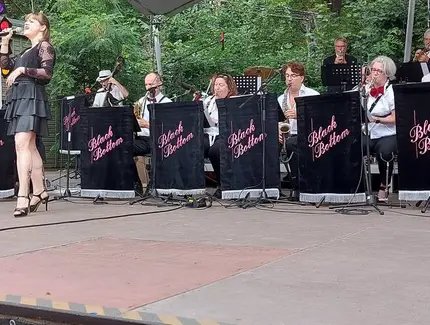 Big Band Black Bottom