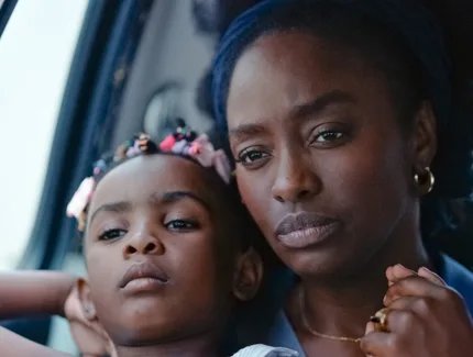 DI 11 NOV, 19.30 CITY KINO WEDDING | ERÖFFNUNG | PROMIS LE CIEL (PROMISED SKY) | ERIGE SEHIRI DI 11 NOV, 19.30 CITY KINO WEDDING | ERÖFFNUNG | PROMIS LE CIEL (PROMISED SKY) | ERIGE SEHIRI