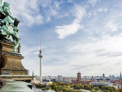 Berliner Skyline mit Fernsehturm