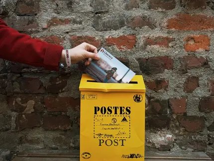 Veranstaltungen in Berlin: Postkartenaktion für ukrainische Zivilist:innen in russischer Haft