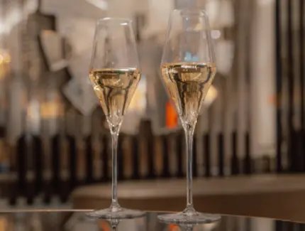 2 Champagnergläser