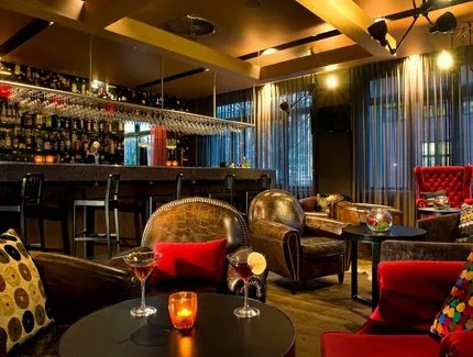 Alto Bar