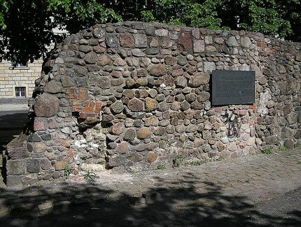 Mauerreste der Berliner Stadtmauer in der Littenstraße  