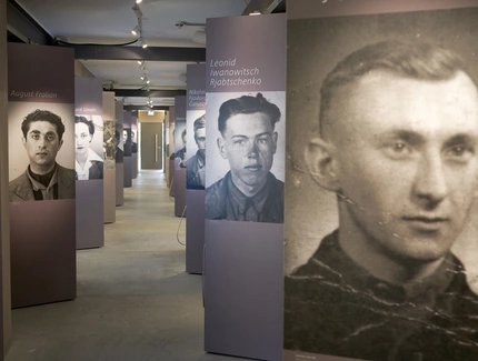 Biografiegang im Dokumentationszentrum NS-Zwangsarbeit in Berlin
