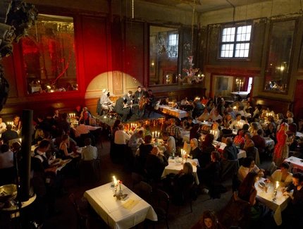 Clärchens Ballhaus Berlin