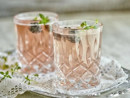 Blackberry Thyme Champagne Cocktail