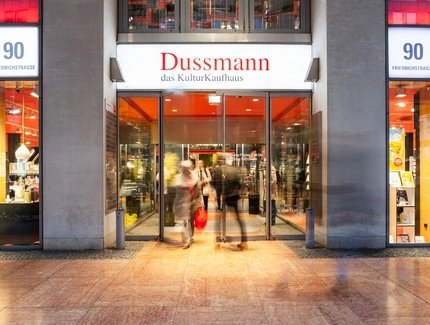 Dussmann, das Kulturkaufhaus