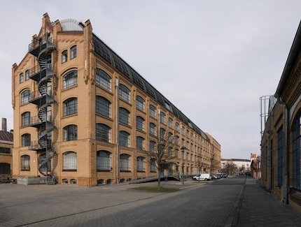 Fassade des Kabelwerk Oberspree in Berlin