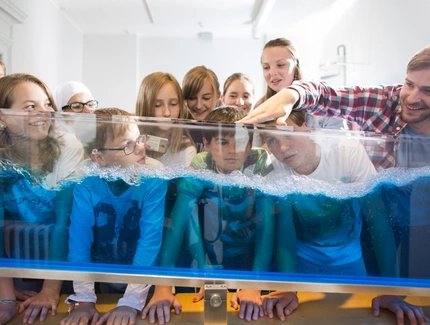 Class trip to Berlin: Scientific experiment