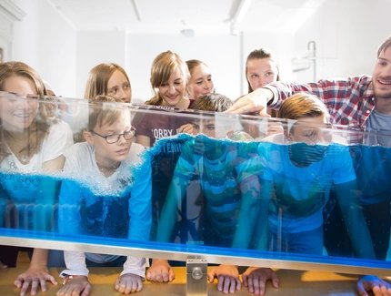 Schülergruppe im Science Center Spectrum Berlin