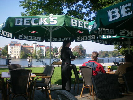 Restaurant Luise Köpenick mit Ausblick auf das Wasser