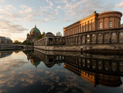 Blick auf den Kolonnadenhof auf der Museumsinsel