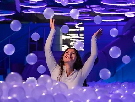 Ikono Berlin - eine immersive Ausstellung am Alexanderplatz Berlin