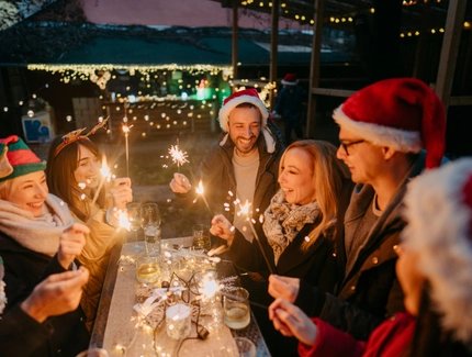 Weihnachtsfeier_c_GettyImages_AleksandarNakic