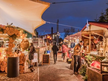 Weihnachtsmarkt Heissa Holzmarkt in Berlin