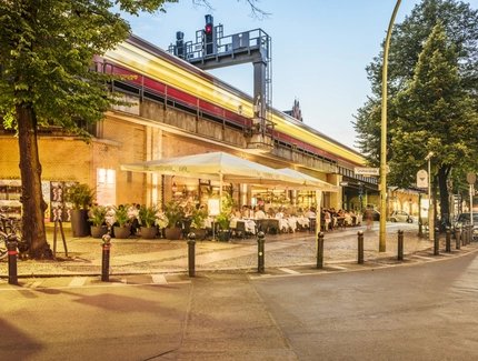 Charlottenburg, Savignyplatz