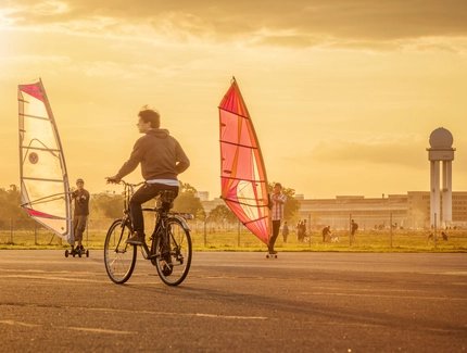 Neukoelln, Schillerkiez, Tempelhofer Feld