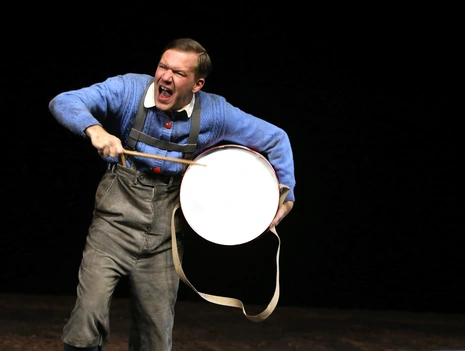 Die Blechtrommel (The Tin Drum)