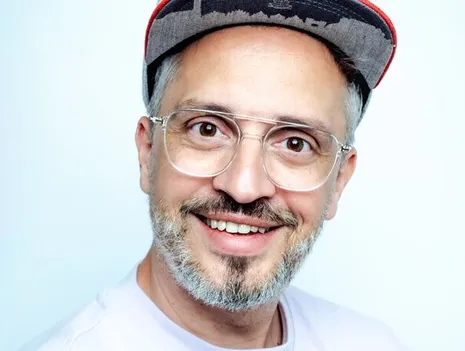 DER PHYSIOPATH - Machen Sie sich bitte frei!