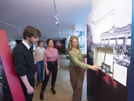 Public guided tour