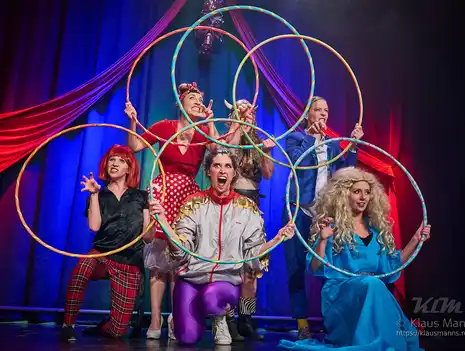 Barbaren Barbies: NEW SHOW