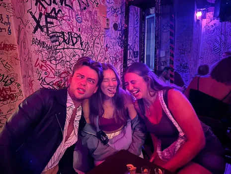 Berlin Bar Tour – social vibe, unique bars & famous club