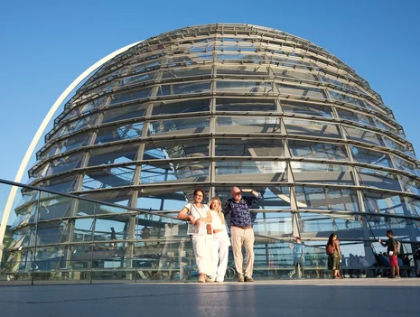 Group Tour of the Brandenburg Gate and the Reichstag with its Dome
