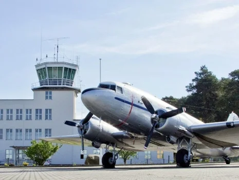 One Hangar, Many Stories