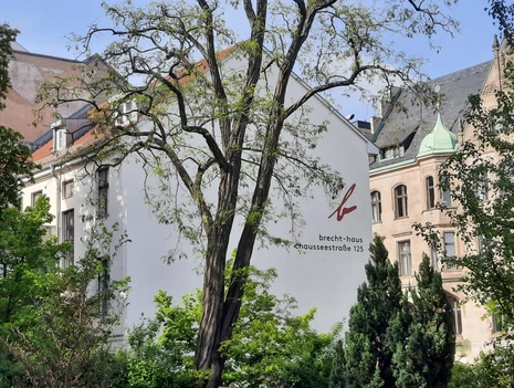 Discovering Brecht between Chausseestraße and the Berliner Ensemble