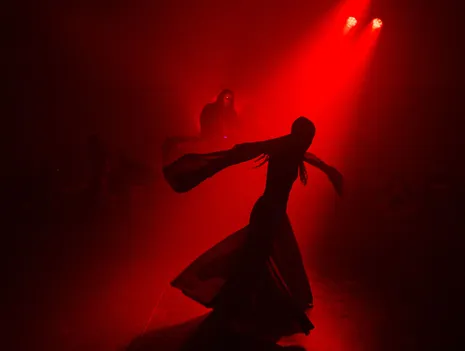 De Brujas y Fantasmas (Of Witches and Ghosts)