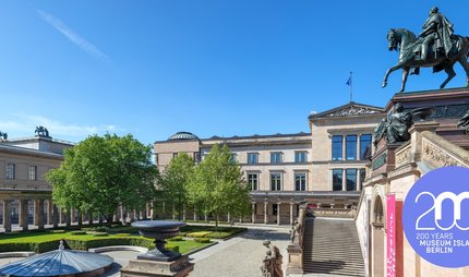 Außenansicht Museumsinsel, Kolonnaden