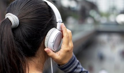 Veranstaltungen in Berlin: 50 Aktenkilometer – Ein Stasi-Hörspiel für Selbstläufer