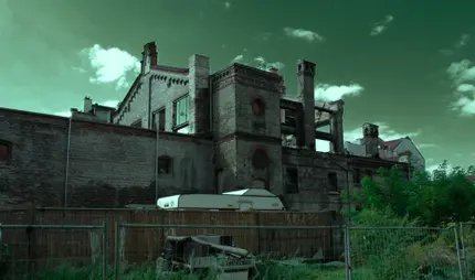 Anzeige Abandoned Factory