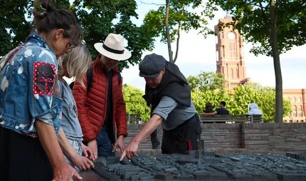 Professionelle Tourguides führen eure Gruppe in Berlin