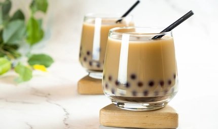Bubble Tea in zwei Gläsern