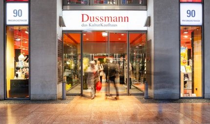 Dussmann, das Kulturkaufhaus