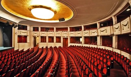 inside Komödie at Kurfürstendamm