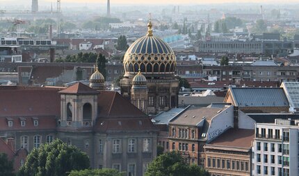 Blick auf die Neue Synagoge Berlin