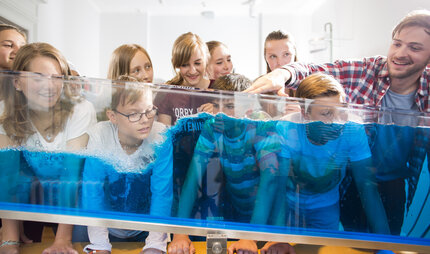 Groupe d'étudiants au Centre scientifique Spectrum de Berlin