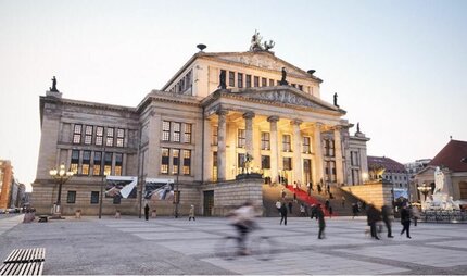 Außenansicht des Konzerthauses Berlin am Gendarmenmarkt 