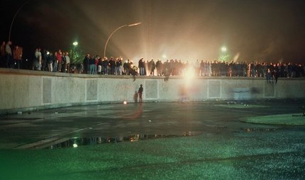 Fall of the Berlin Wall, the night of 9 November 1989 Fall of the Berlin Wall, the night of 9 November 1989