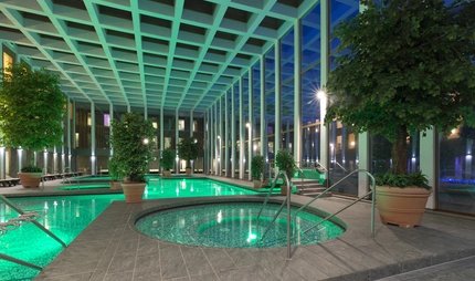 Bad Saarow Therme Pool innen
