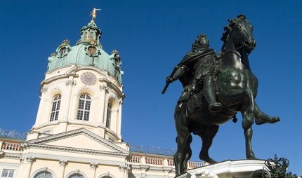Reiterstandbild vor dem Schloß Charlottenburg