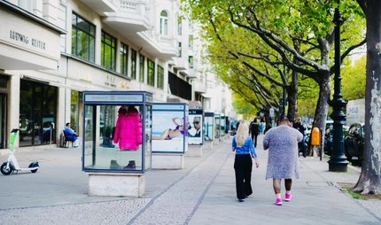 Shopping on the Kurfürstendamm in Berlin